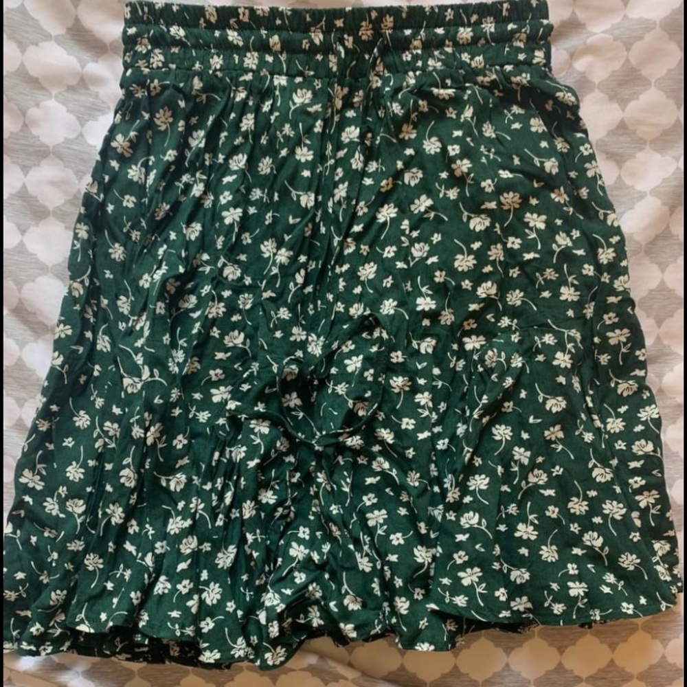 green floral skirt! size US 2